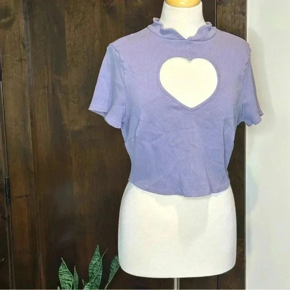 Better Be Tops - Size L Purple Heart cutout top cropped length from Better BE women’s Large